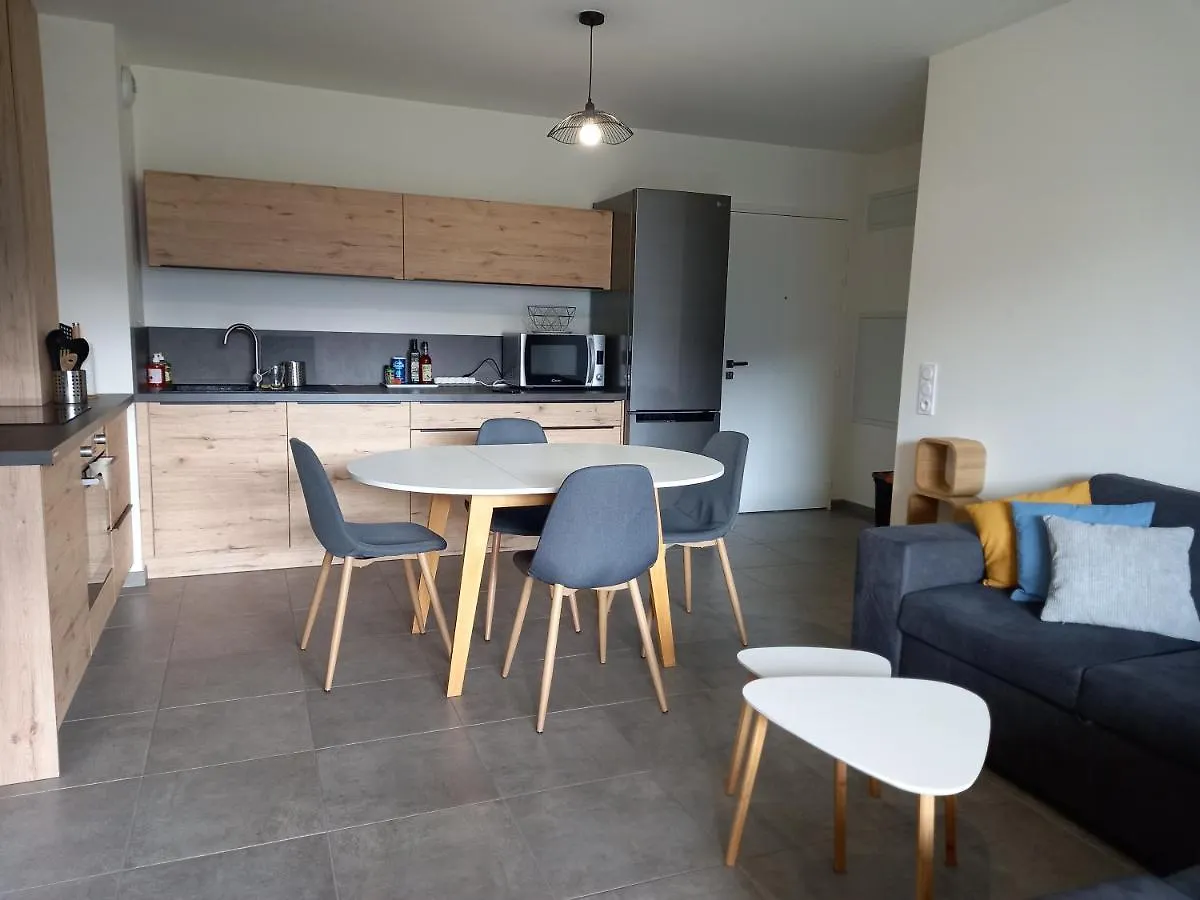 Apartment Aix Les Bains Bel Appartement 3 Pieces Face Au Lac Aix-les-Bains France